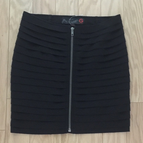 Guess Dresses & Skirts - G By Guess Zip Front Tiered Mini Skirt Bodycon